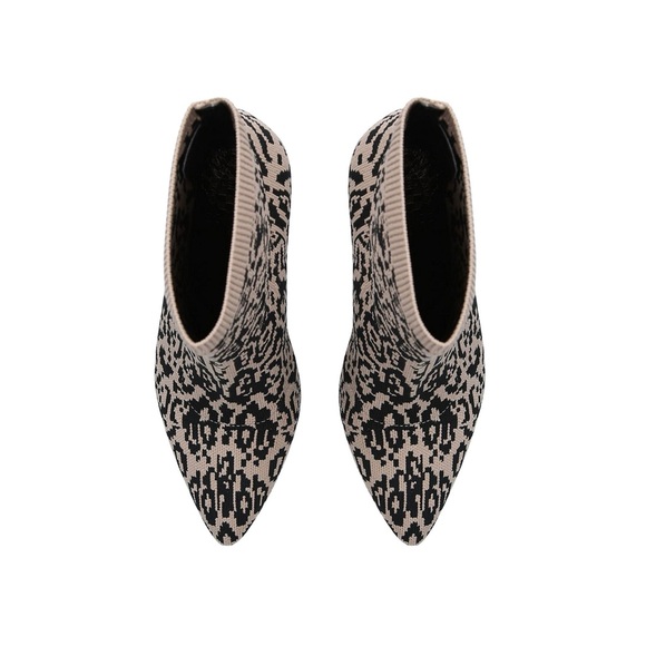 VINCE CAMUTO Setillen Boots size 9.5 new - Picture 6 of 7